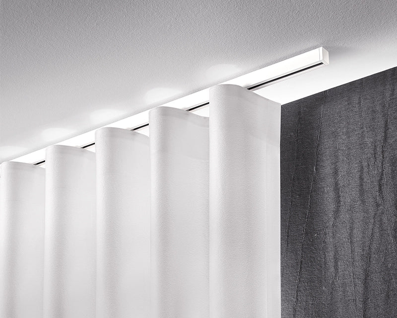 Interstil Zero.2 – moderne 1-läufige Gardinenschiene quadratisch 20mm zur Deckenmontage